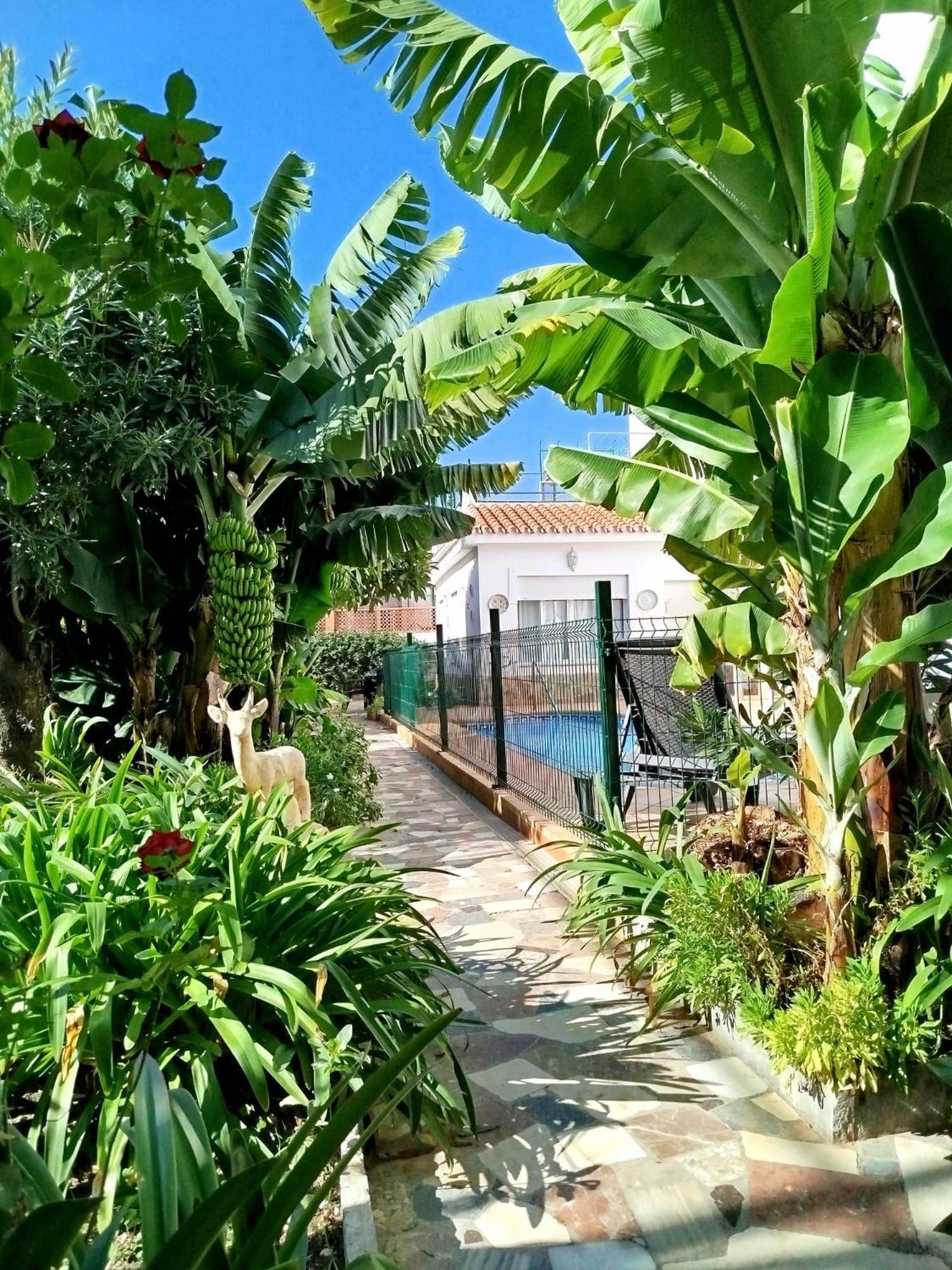 El Jardin BeNerja Apartment Bagian luar foto